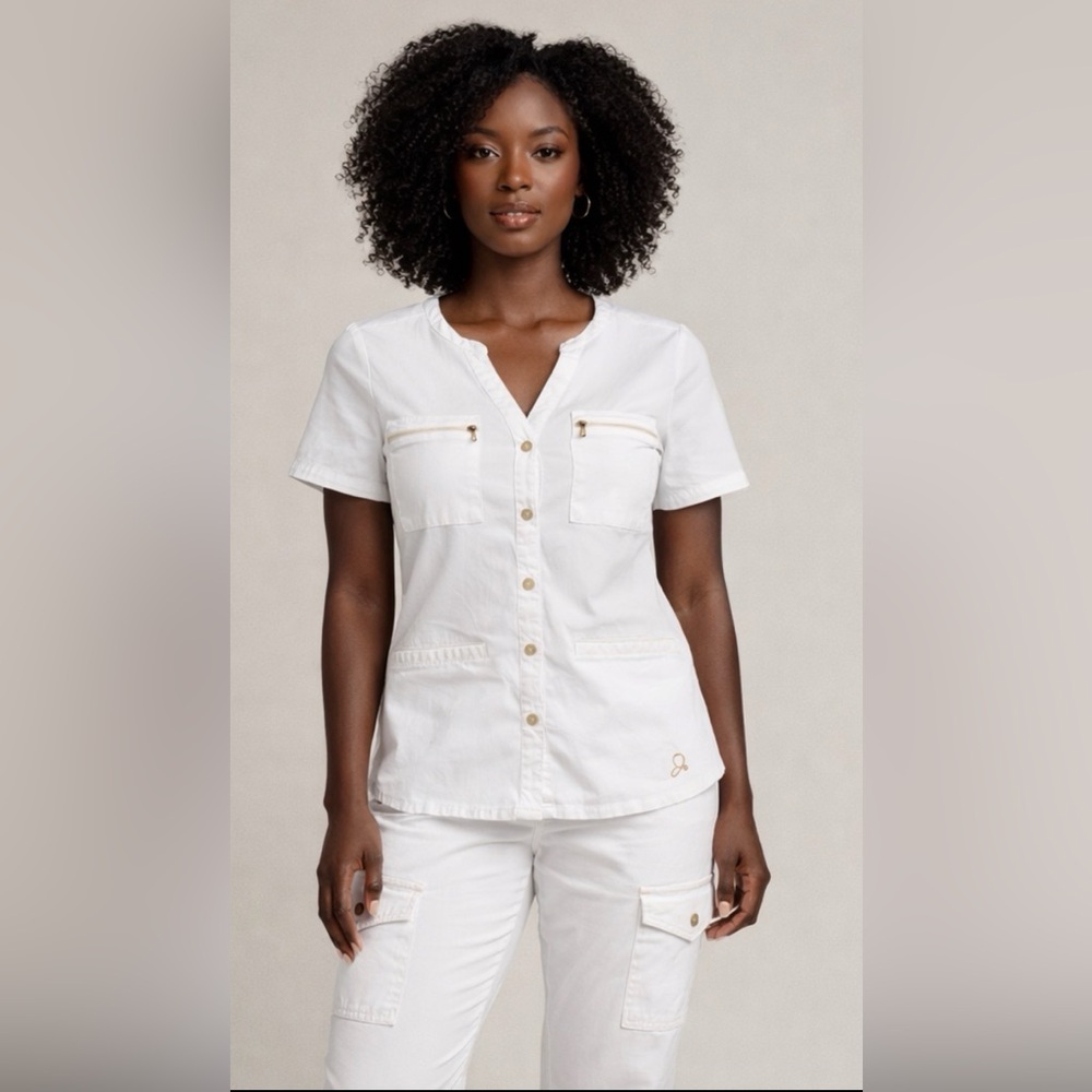 Jaanuu’s White Scrub Set for Women